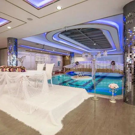 Hotel Yuecesoy Liva & Convention Center Mersin 4*